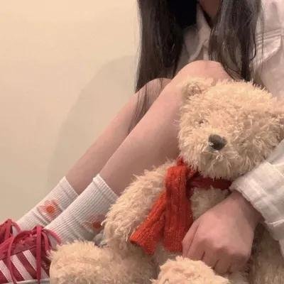 品牌活动现场实拍：当红小花与前任深夜同框，公司火速否认